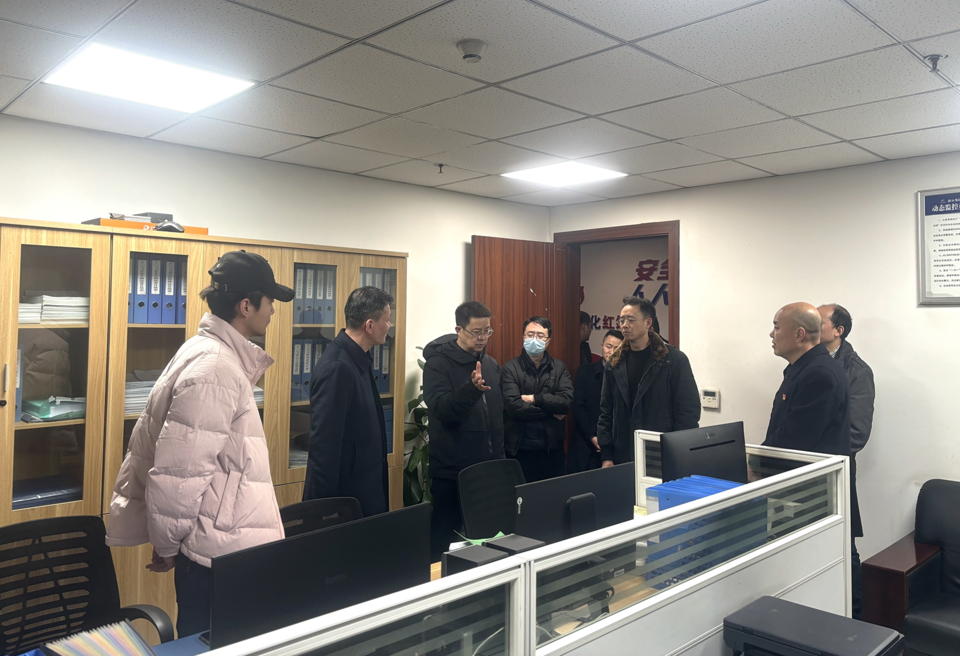 重庆物流集团党委书记、董事长曾勇到渝运旅游客运公司检查督导春运安全生产工作