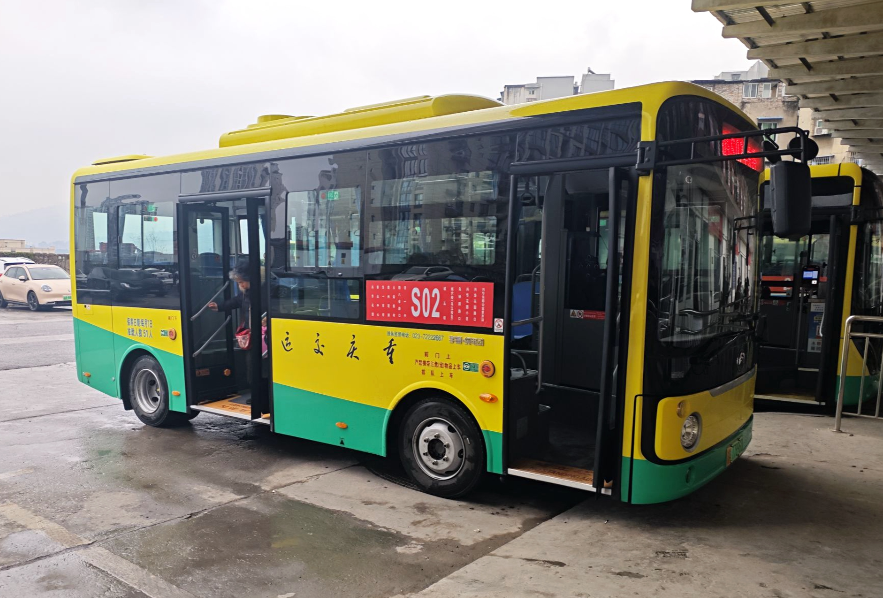 涪陵区S02线路小巷公交正式开行